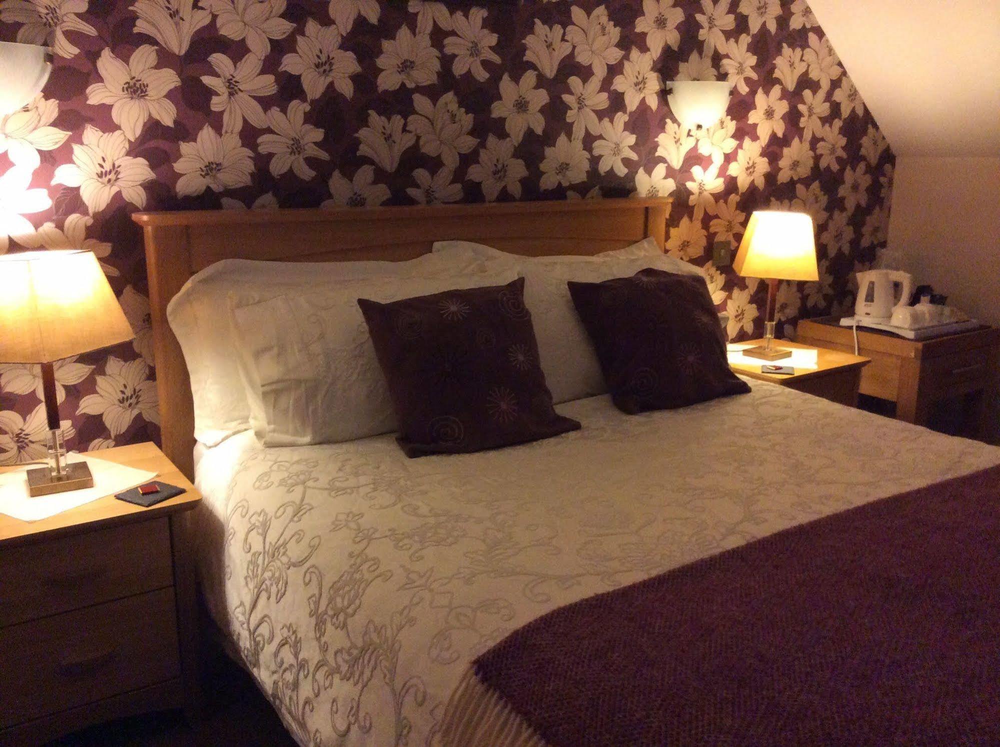 Castleview Bed & Breakfast 더프타운 외부 사진