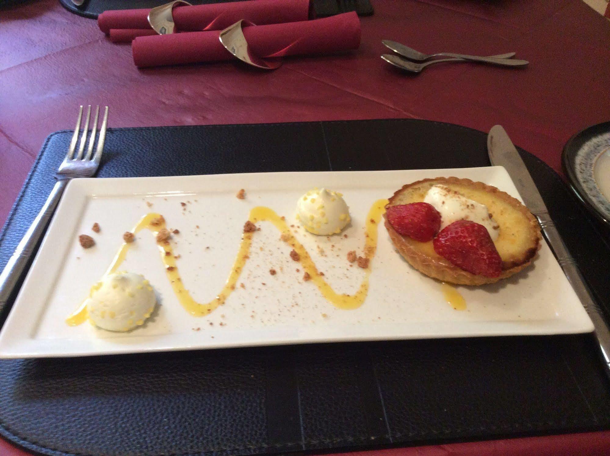 Castleview Bed & Breakfast 더프타운 외부 사진